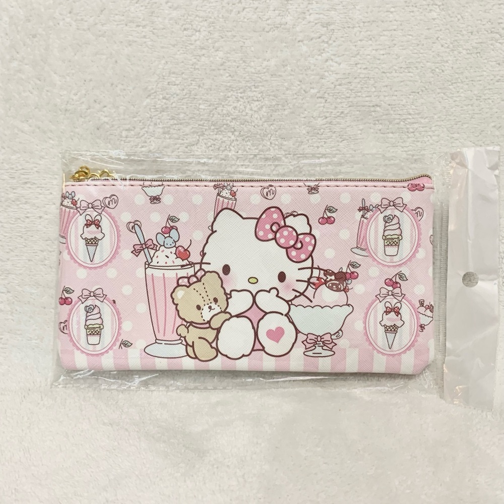 New Hello Kitty Zippered Pouch Pencil/Pen Case